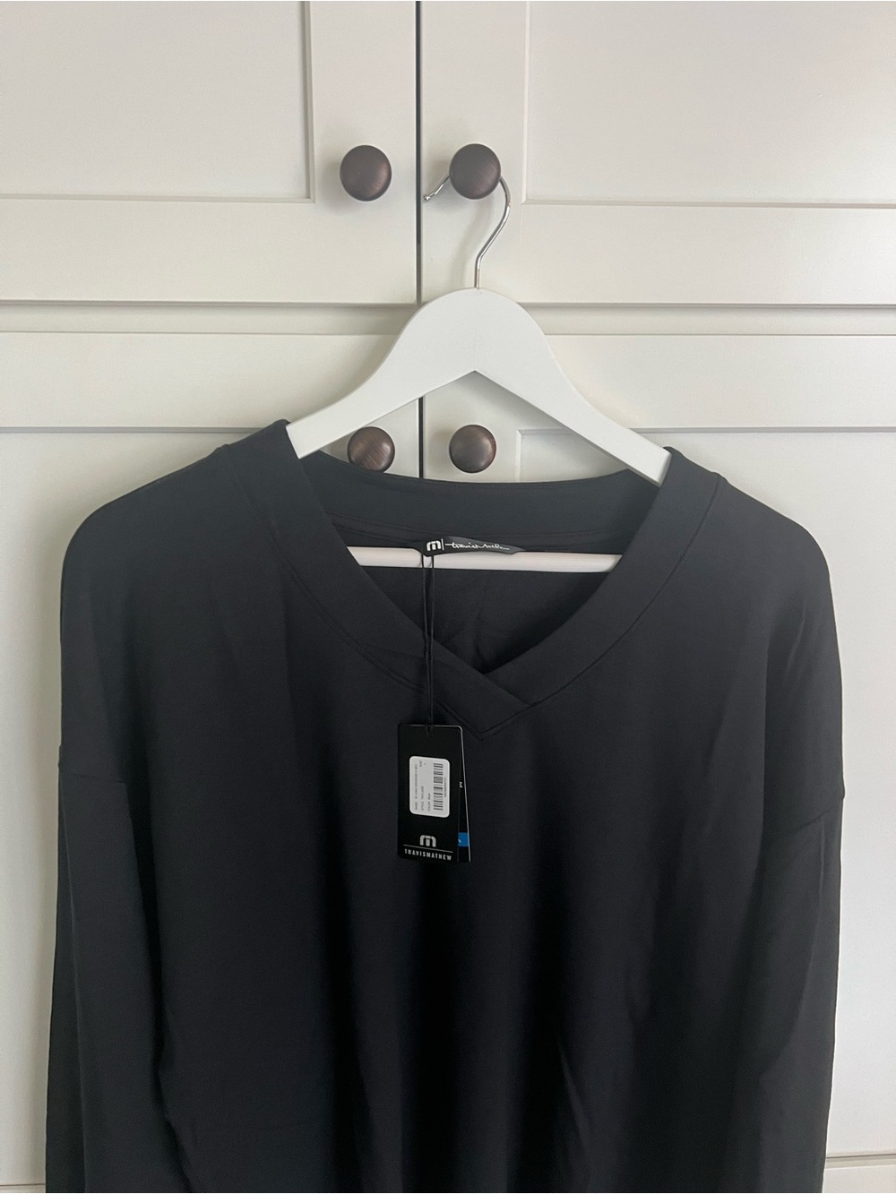 Travis Mathew Women’s V-Neck Long Sleeve Top with Beautiful Balloon Sleeves